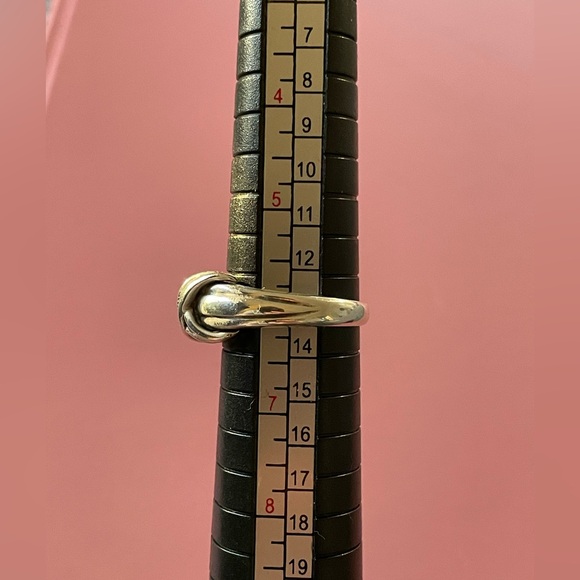 VINTAGE Tiffany & Co Ring - Picture 2 of 8